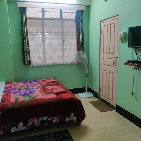 Travellers Bed And Breakfast Shillong Buitenkant foto